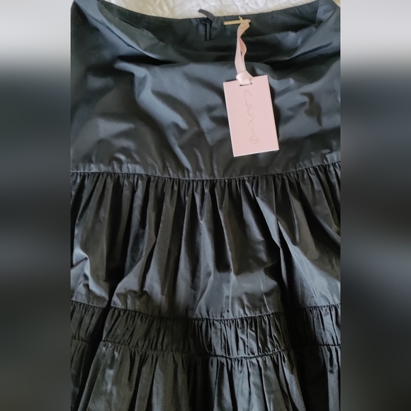 Alexis Skirt - Picture 3 of 6